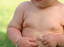 concetto di sovrappeso per i bambini concetto di sovrappeso per i bambini